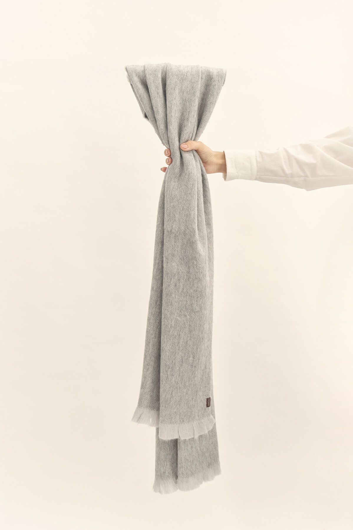 Scarf Acari — Light Grey